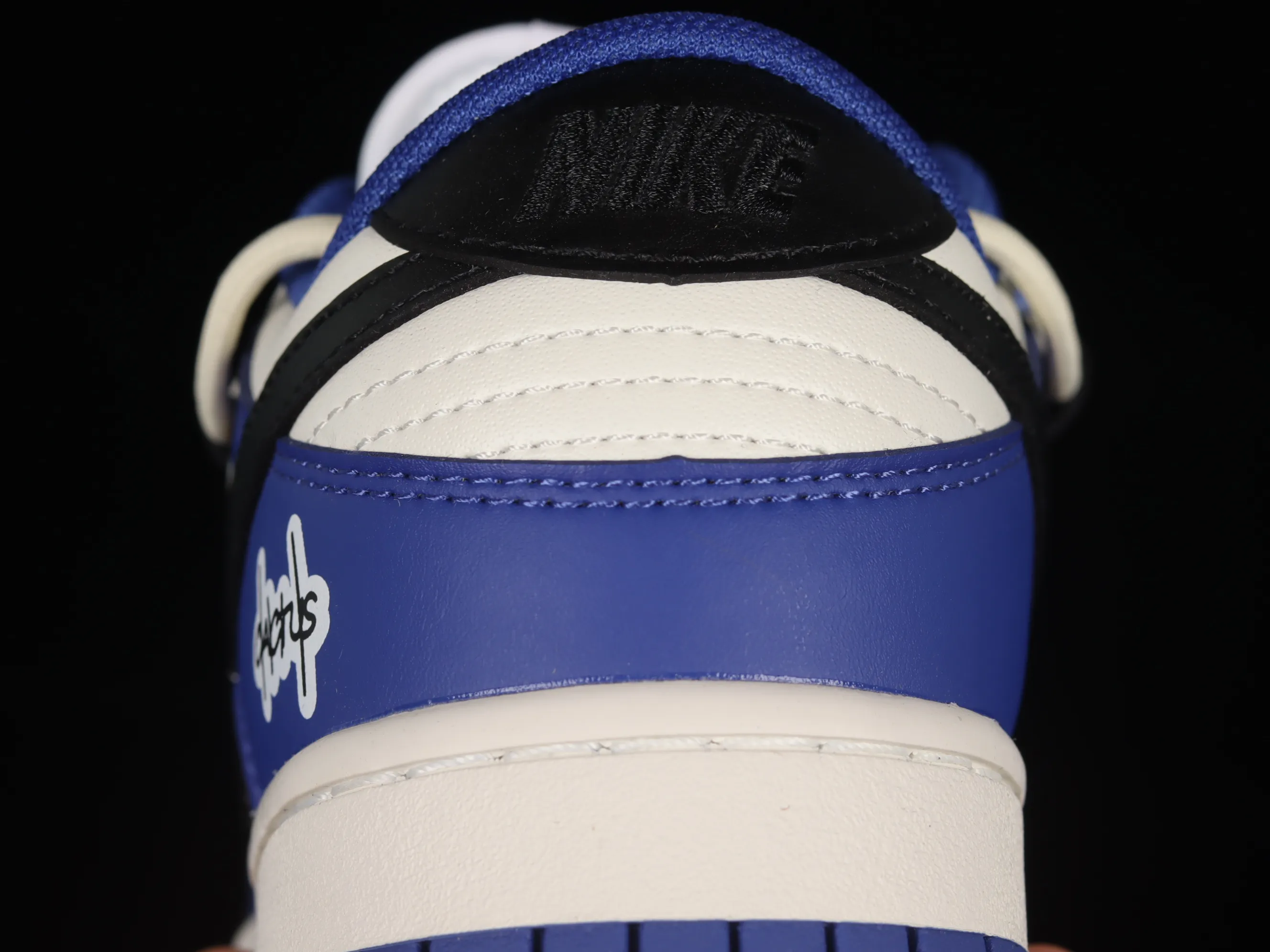 All Categories Nk SB Dunk Series Nk SB Dunk Low Low-top Sneakers Nk Dunk Low White Blue Customized Deconstructed Strap Dip-Dye Casual Sneakers DD1503-119